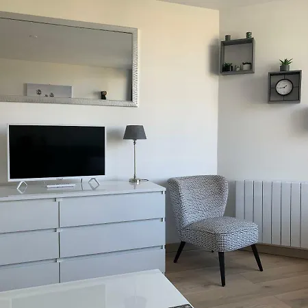 Les Marinas Port Apartment
