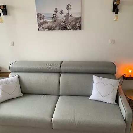 Les Marinas Port Apartment