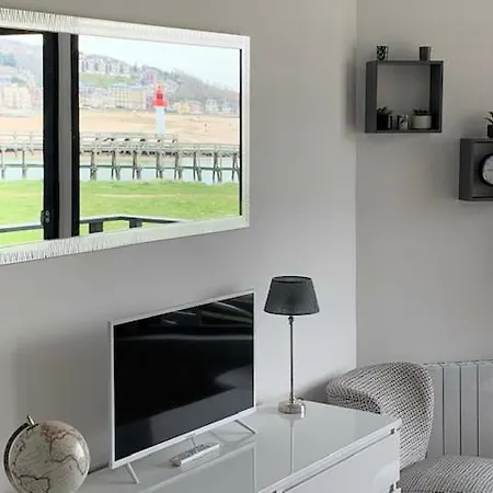 Les Marinas Port Apartment